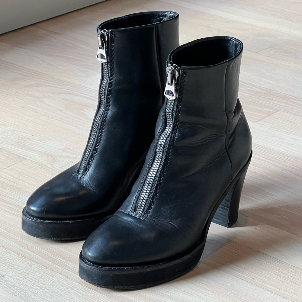 Acne Studio Women’s Ankle Boots Size 36